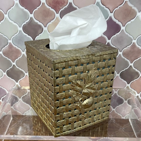 Vintage Brass Tone Woven Metal Tissue Box Cover Strawberry Floral - Picture 2 of 15